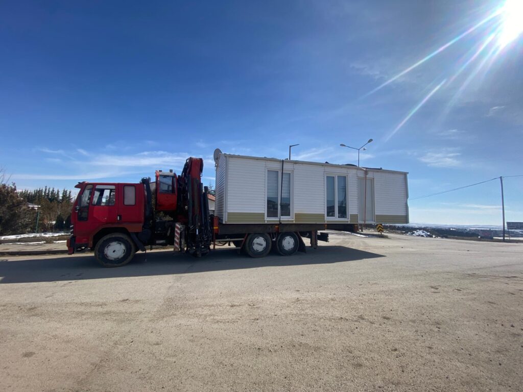 Sincan bölgesinde oto çekici ihtiyaçlarınız için donanımlı araçlarımız ve deneyimli ekibimizle kesintisiz hizmet veriyoruz.